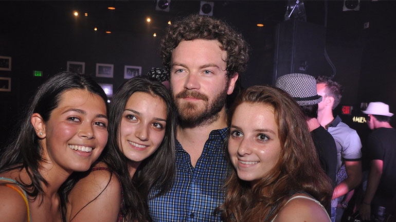 Ηθοποιός του Netflix κατηγορείται για βιασμό τριών γυναικών