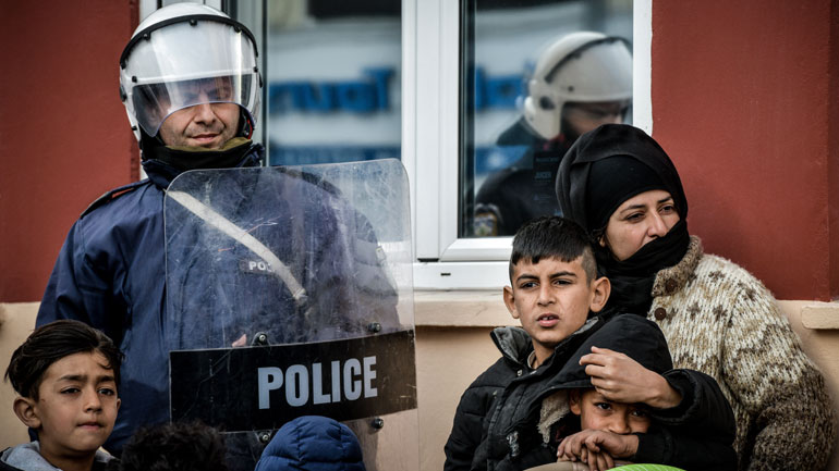 Μυτιλήνη: Η Περιφέρεια Βορείου Αιγαίου παρέδωσε 150 φόρμες εργασίας στους αστυνομικούς