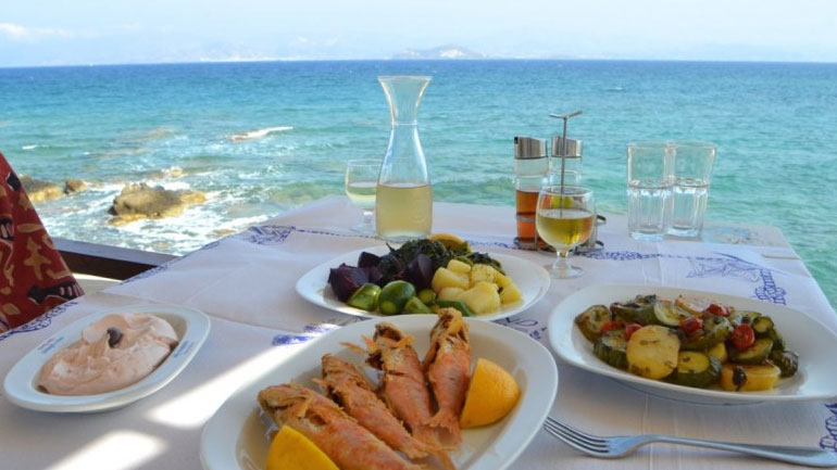 Στο ΦΕΚ η ΚΥΑ για τα πρόστιμα στα καταστήματα υγειονομικού ενδιαφέροντος