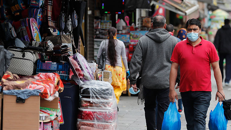 Βρετανία: Εμφάνιση πολλαπλών κρουσμάτων κορωνοϊού σε εργοστάσια επεξεργασίας τροφίμων