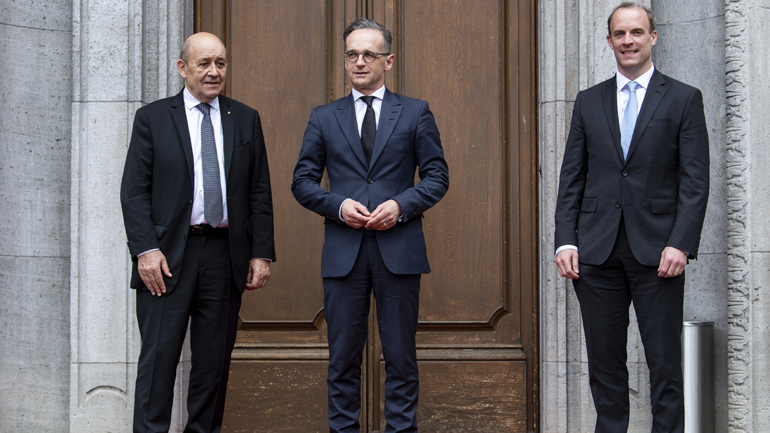 Γαλλία, Γερμανία και Βρετανία τάσσονται υπέρ της παράτασης του εμπάργκο όπλων στο Ιράν