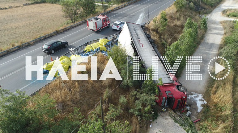 Ανατροπή νταλίκας στην Πατρών-Πύργου με έναν τραυματία