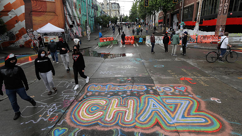 Ένας νεκρός και ένας σοβαρά τραυματίας από πυροβολισμούς στην «αυτόνομη ζώνη» του Σιάτλ Ένας νεκρός και ένας σοβαρά τραυματίας από πυροβολισμούς στην «αυτόνομη ζώνη» του Σιάτλ