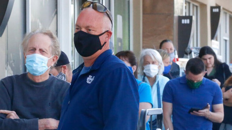 Ανοίγουν ξανά τα καταστήματα στη Νέα Υόρκη μετά από 100 μέρες καραντίνας