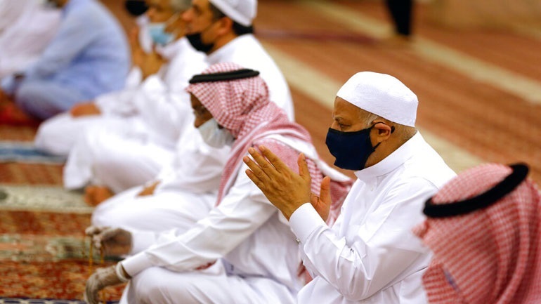 Σαουδική Αραβία: Η ζωή επέστρεψε και πάλι μετά την τρίμηνη απαγόρευση κυκλοφορίας