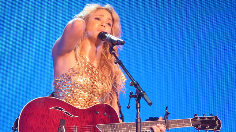 Σακίρα, Coldplay και Τζάστιν Μπίμπερ σε μια συναυλία για το εμβόλιο κατά του κορωνοϊού