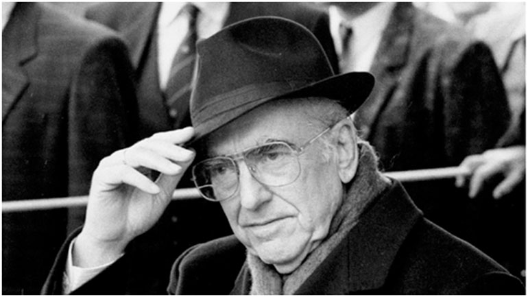 «Εμένα τώρα θα μου επιτρέψετε»