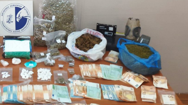 Έκαναν τους διανομείς σε take – away καταστήματα και πούλαγαν κοκαίνη