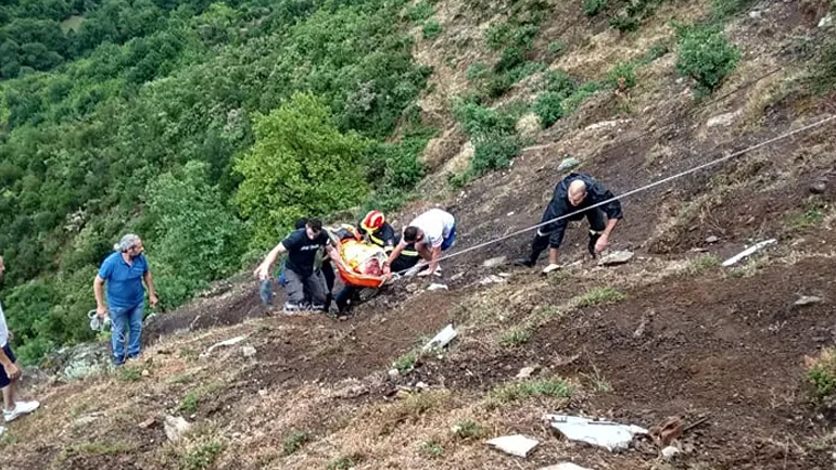 Τρίκαλα: Διάσωση ηλικιωμένου που έπεσε σε γκρεμό