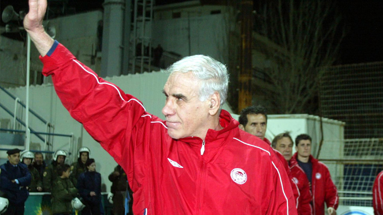 Πανό για τον Νίκο Αλέφαντο στο «Καραϊσκάκη»