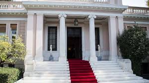 Κυβερνητικές πηγές: «O κ. Τσίπρας θα βάλει σε καραντίνα τον κ. Παππά, ή θα αναλάβει την ευθύνη;»