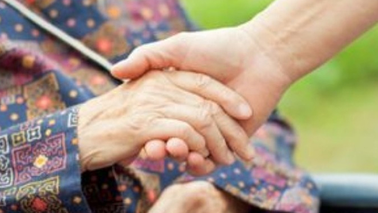 Ρόδος: Έκοψαν το επίδομα αναπηρίας σε τυφλή