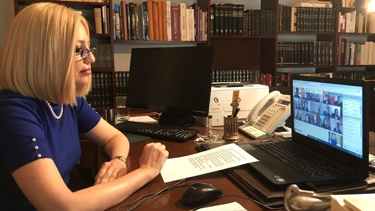 Γεννηματά: Η τηλεργασία μπορεί να ωφελήσει επιχειρήσεις και εργαζόμενους