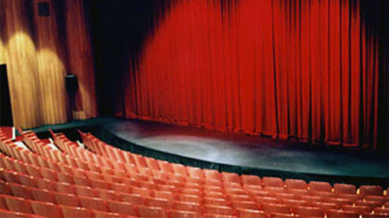 Ακρόαση για άνδρες και γυναίκες χορευτές