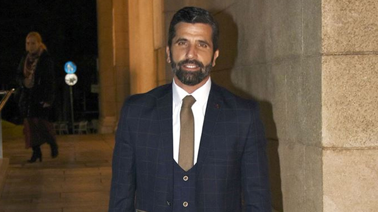 Θανάσης Βισκαδουράκης: «Η πιο περίεργη δουλειά που έκανα ήταν να πλένω πτώματα»