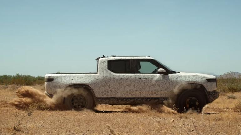 Δείτε πώς πιάνει ένα… αγροτικό τα 100χλμ./ώρα σε 3,2 δευτ.