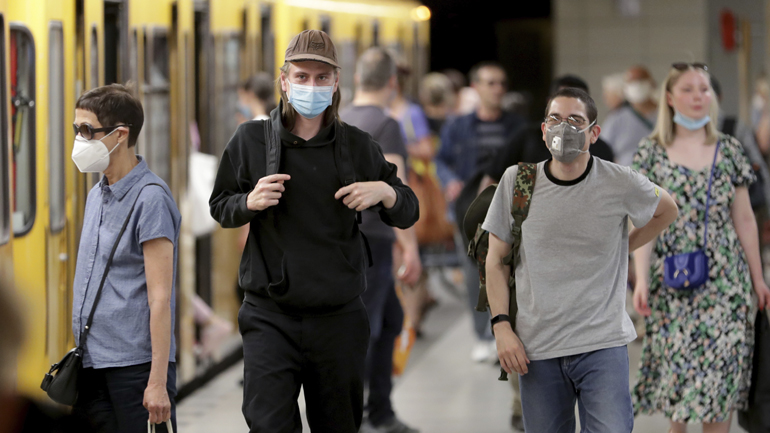 Γερμανία-Covid-19: 21 νέοι θάνατοι και 477 νέα κρούσματα