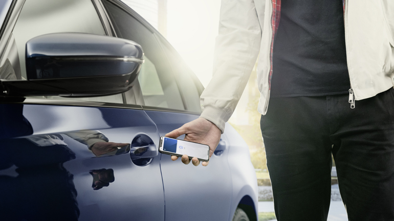 Τα smartphone αντικαθιστούν τα κλειδιά των αυτοκινήτων Τα smartphone αντικαθιστούν τα κλειδιά των αυτοκινήτων