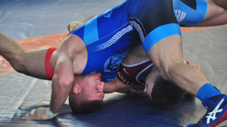 Πάλη: Επιστροφή με μεγάλο καμπ 43 αθλητών