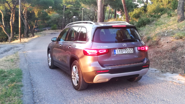 H Mercedes το χαρακτηρίζει ως ένα πολυμορφικό compact SUV