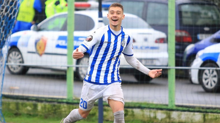 «Στο στόχαστρο Ολυμπιακού, Παναθηναϊκού και ΑΕΚ ο Μούτσι»