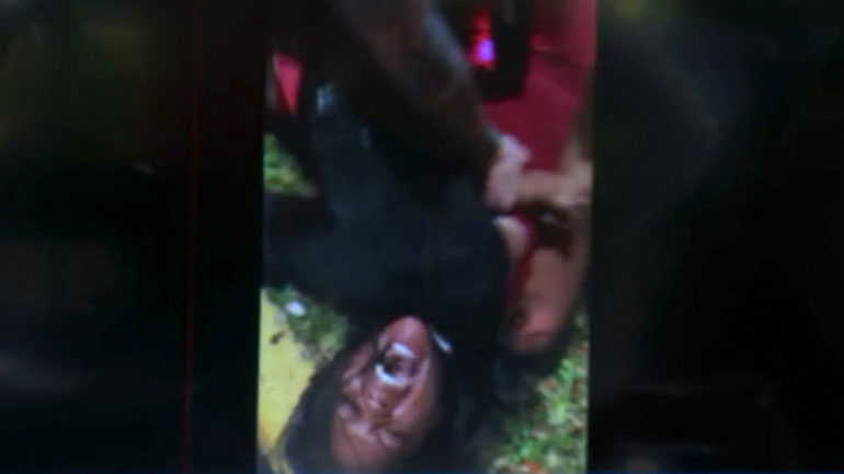 ΗΠΑ: Κατηγορίες απαγγέλθηκαν σε αστυνομικό ο οποίος έβαλε το γόνατό του στο σβέρκο Αφροαμερικανίδας