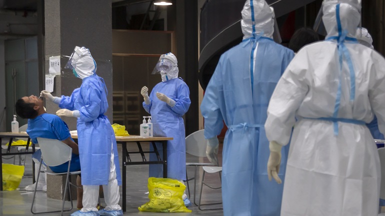 Δραματική εκτόξευση Covid-19 στις ΗΠΑ: 48.000 κρούσματα σε ένα 24ωρο