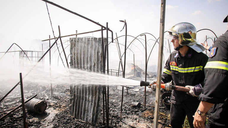 Θήβα: Πυροσβέστες έπεσαν θύματα κλοπής ενώ πήγαιναν να σβήσουν φωτιά