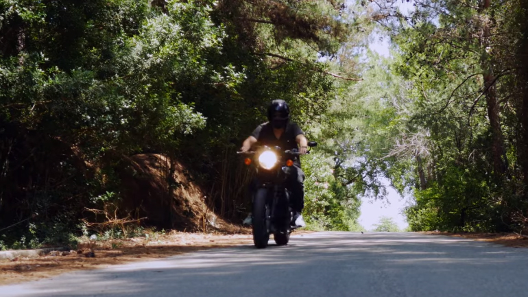 Όταν το ελληνικό μέταλ συνάντησε το Bonneville T100 Όταν το ελληνικό μέταλ συνάντησε το Bonneville T100