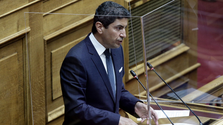 Αυγενάκης: «O πρωθυπουργός και η κυβέρνηση ούτε εκβιάζεται, ούτε γραμμάτια εξαργυρώνει, ούτε χρωστά πουθενά»