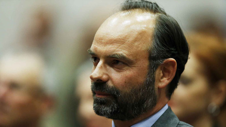 Γαλλία: Η πλειοψηφία των πολιτών θέλει να παραμείνει ο Φιλίπ πρωθυπουργός