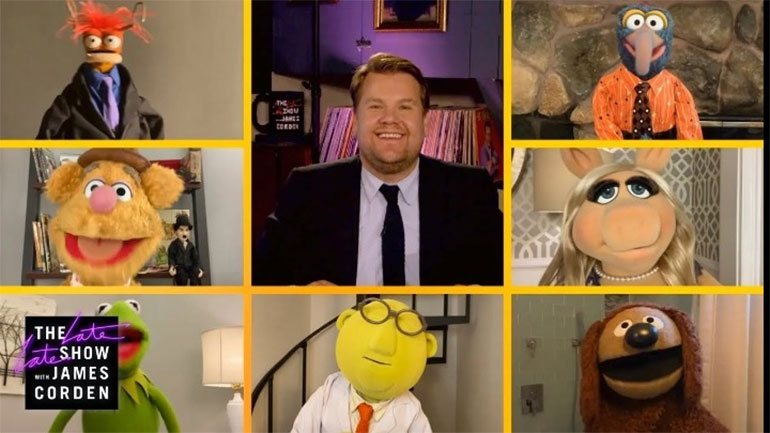 Τζέιμς Κόρντεν και Μάπετ Σόου τραγουδούν «With a Little Help From My Friends»