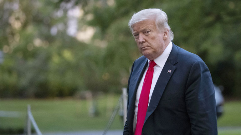 ΗΠΑ: Ο Τραμπ δέχεται πιέσεις να φορά μάσκα στις δημόσιες εμφανίσεις του για να δώσει το καλό παράδειγμα