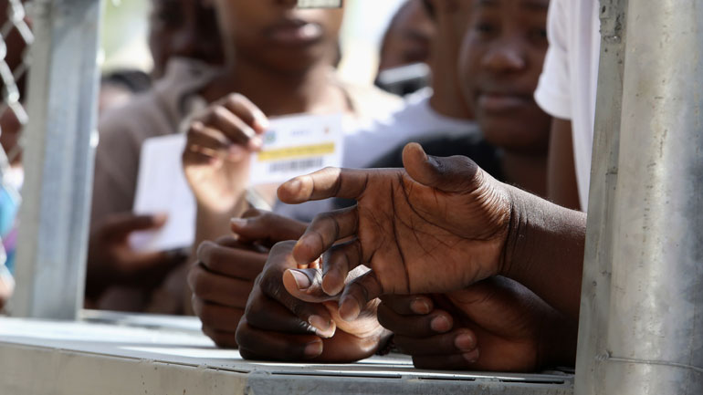 Το Υπουργείο Μετανάστευσης ενεργοποίησε Μητρώο Εισηγητών-Βοηθών Χειριστών Ασύλου