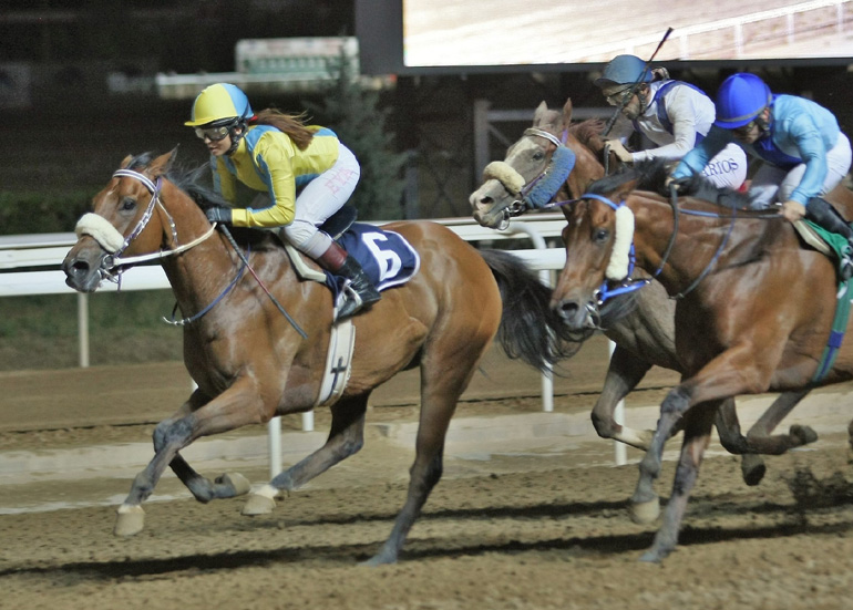 Η Εύα Καμούτση με την ΚΟΥΗΝ ΜΠΕΪΝΟΥΝΑ