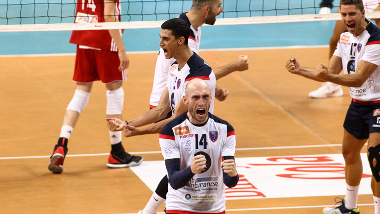 Volley League: Πρώτο βήμα για τον Φοίνικα Σύρου, 3-2 τον Ολυμπιακό