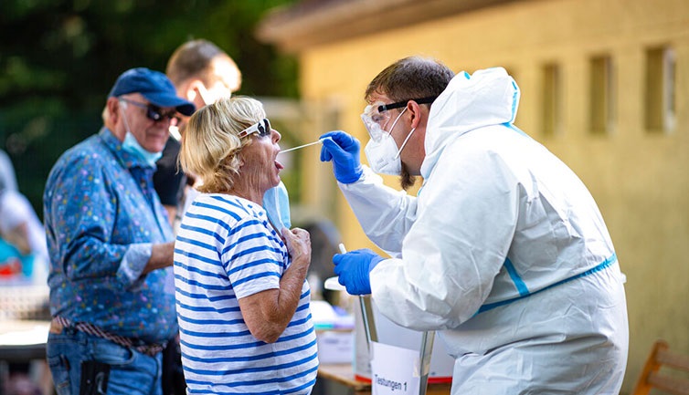 Ραγδαία αύξηση κορωνοϊού στην Αυστρία: Πάνω από 100 νέα κρούσματα σε ένα 24ωρο