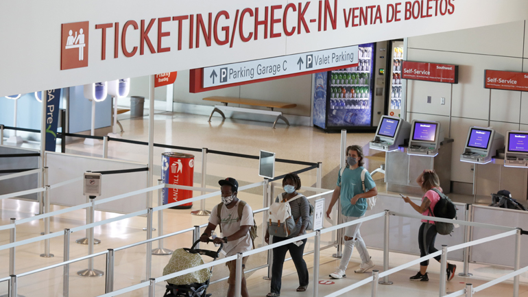 Συναγερμός στην Αυστρία για τα κρούσματα σε έξι χώρες στα Βαλκάνια: «Επιστρέψτε επειγόντως πίσω»