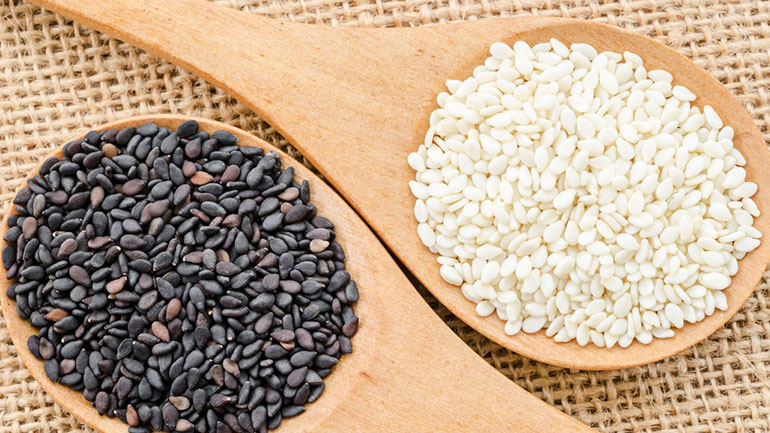 Μαύρο σουσάμι: Τα σημαντικά οφέλη για την υγεία σας