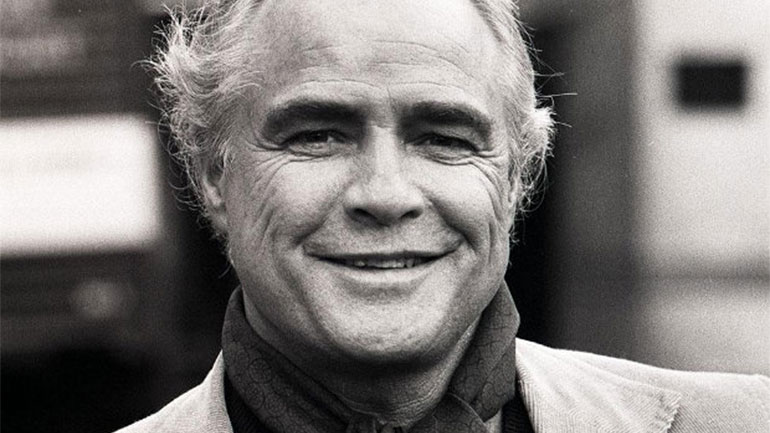 Σαν σήμερα έφυγε από τη ζωή ο Μάρλον Μπράντον, ο θρυλικός ηθοποιός με τον αντισυμβατικό χαρακτήρα