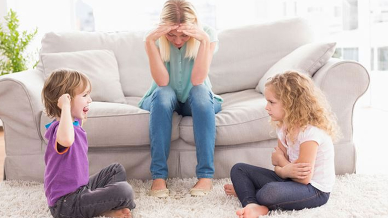 Τι μπορείτε να κάνετε όταν το παιδί σας θέλει να είναι το επίκεντρο της προσοχής;