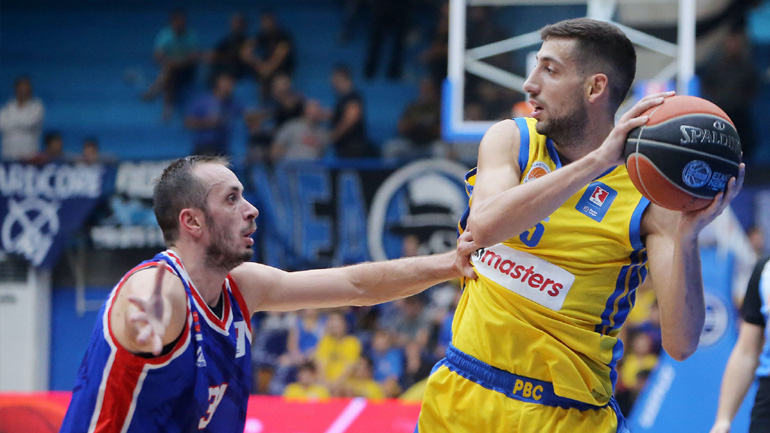 Παρέμεινε στο Περιστέρι ο Σαλούστρος