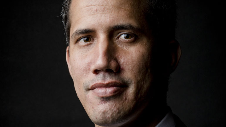 Η Βρετανία αναγνωρίζει τον ηγέτη της αντιπολίτευσης Χουάν Γκουαϊδό ως πρόεδρο της Βενεζουέλας