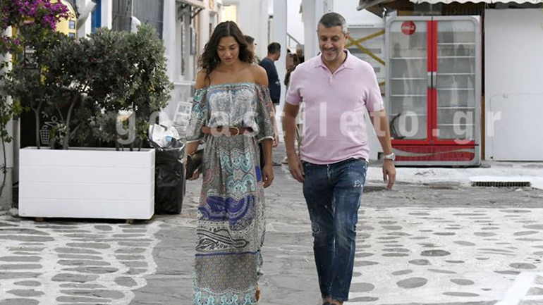 Ναυσικά Παναγιωτακοπούλου – Κώστας Πηλαδάκης: Full in love στα σοκάκια της Μυκόνου