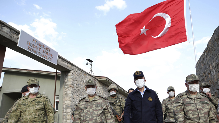 Στη Λιβύη ο Τούρκος υπουργός Άμυνας και ο αρχηγός του στρατού