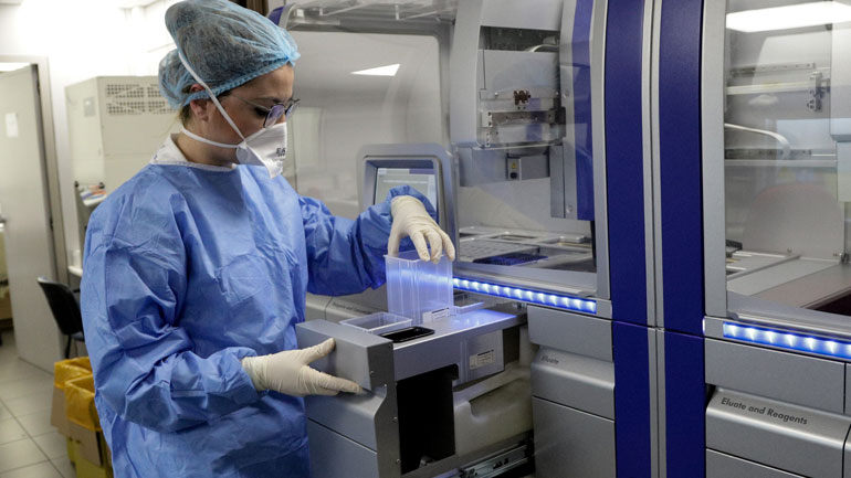 Επιβεβαιώθηκαν 11 κρούσματα σε τουρίστες που έφτασαν στην Ελλάδα