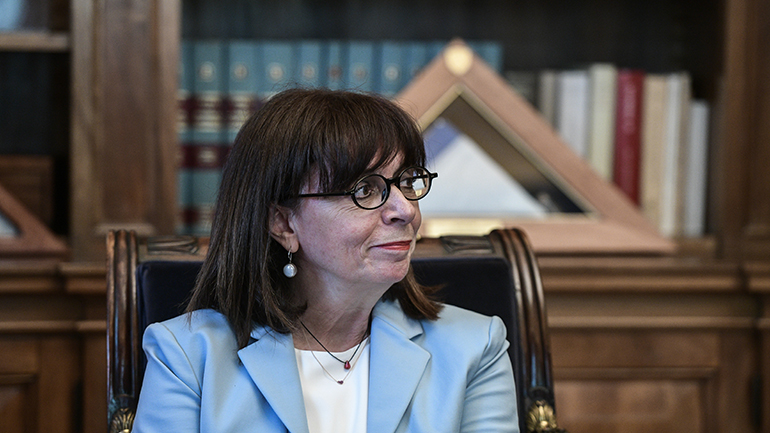 Η ΠτΔ Κατερίνα Σακελλαροπούλου εξέφρασε τις θερμές ευχές της προς τον αμερικανικό λαό