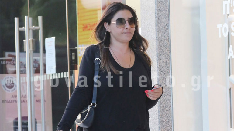 Έλενα Παπαρίζου: Για ψώνια σε γνωστό εμπορικό κέντρο των βορείων προαστίων