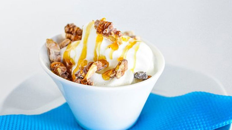 Γιατί πρέπει να εντάξετε τα καρύδια με μέλι στη διατροφή σας