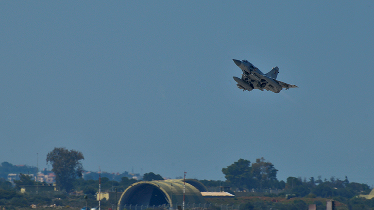 Λιβύη: Η κυβέρνηση της Τρίπολης καταγγέλλει επιθέσεις από «άγνωστα αεροσκάφη»